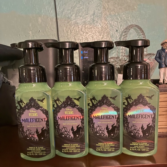 Bath & Body Works Other - Disney Villains Maleficent Green Bath & Body Foaming Hand Soap (4)